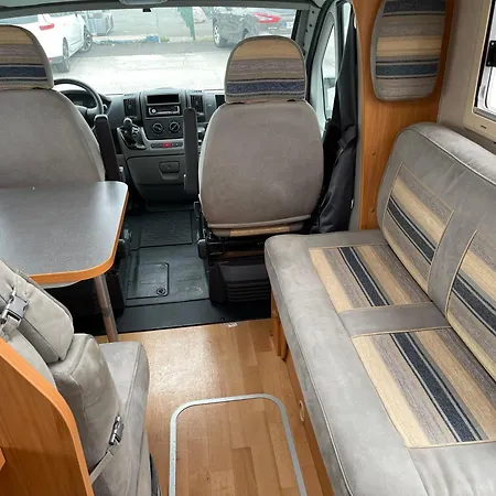Car Avec Piscine Camping *